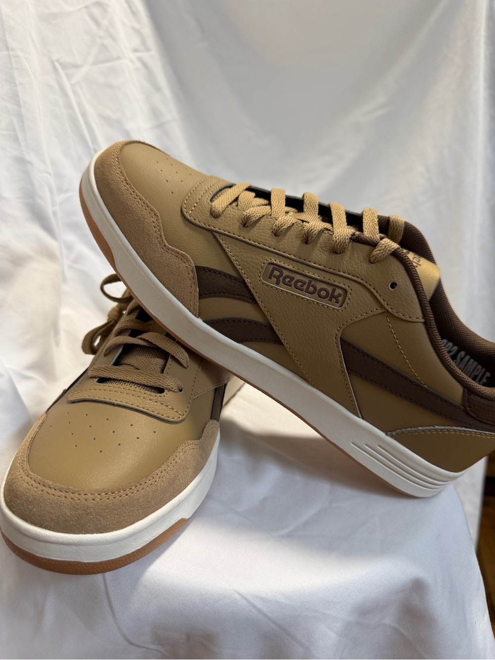 Reebok Men's Tan and Brown Low-Top Sneakers